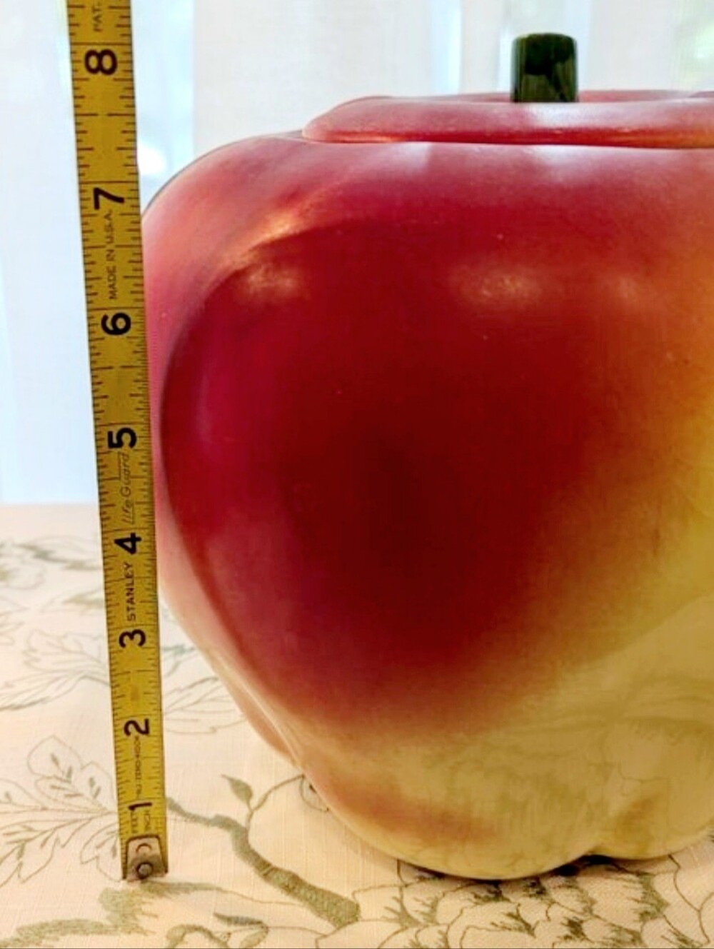 1940's Hull Pottery Blushing Apple Cookie Jar with Lid Vintage antique - Picture 4 of 9